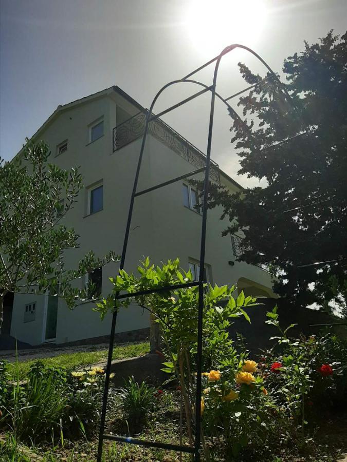 Apartment Mia Раб Екстериор снимка