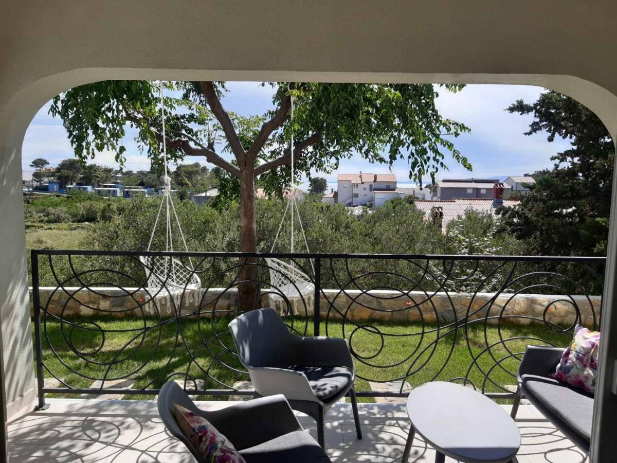 Apartment Mia Раб Екстериор снимка