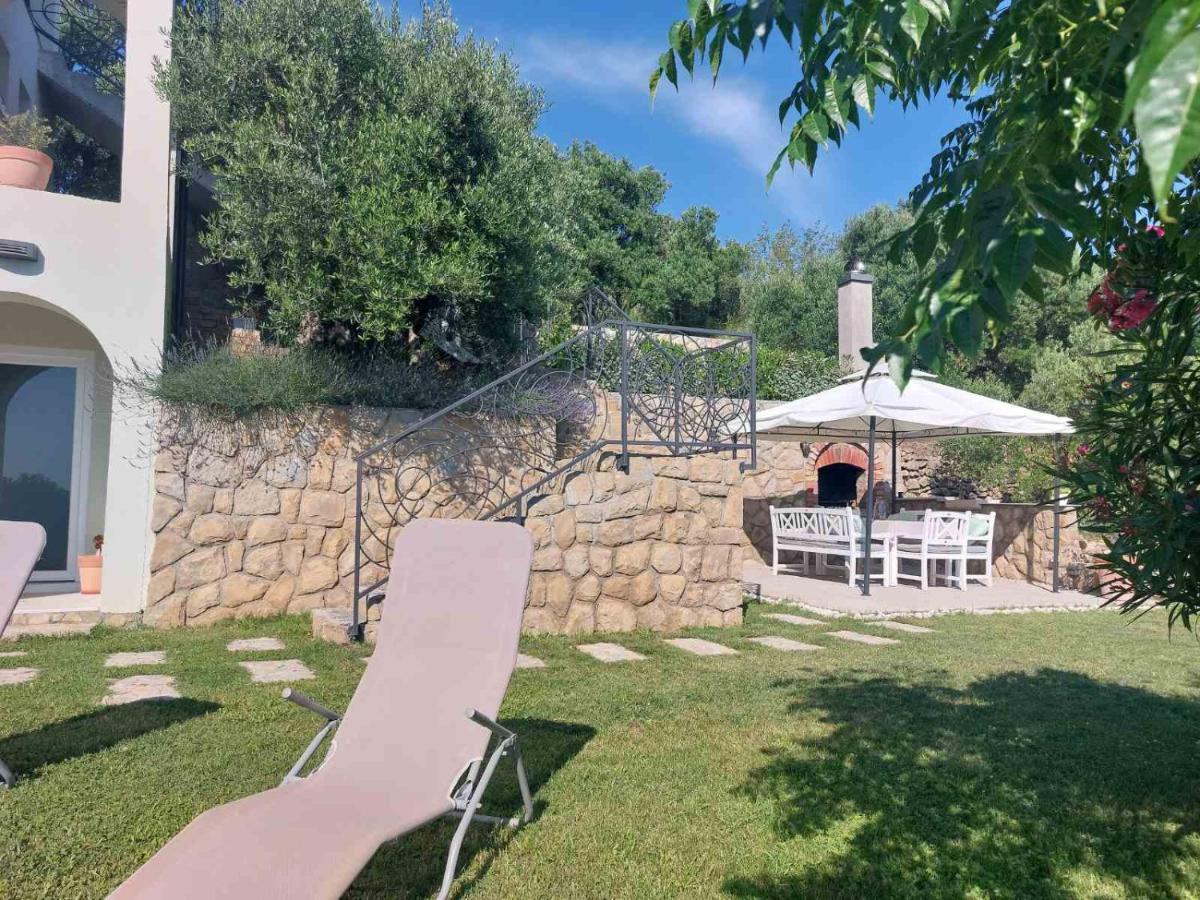 Apartment Mia Раб Екстериор снимка