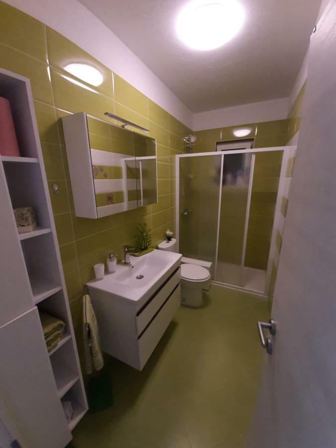 Apartment Mia Раб Екстериор снимка